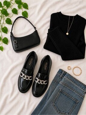 Guess Black Patent Chain Loafer Heels Size 7 | Chunky Platform Lug Sole